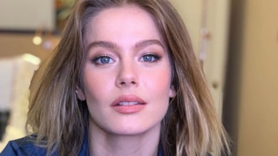 Burcu Biricik 3,5 aylık hamile olduğunu açıkladı Burcu Biricik 3,5 aylık hamile olduğunu açıkladı