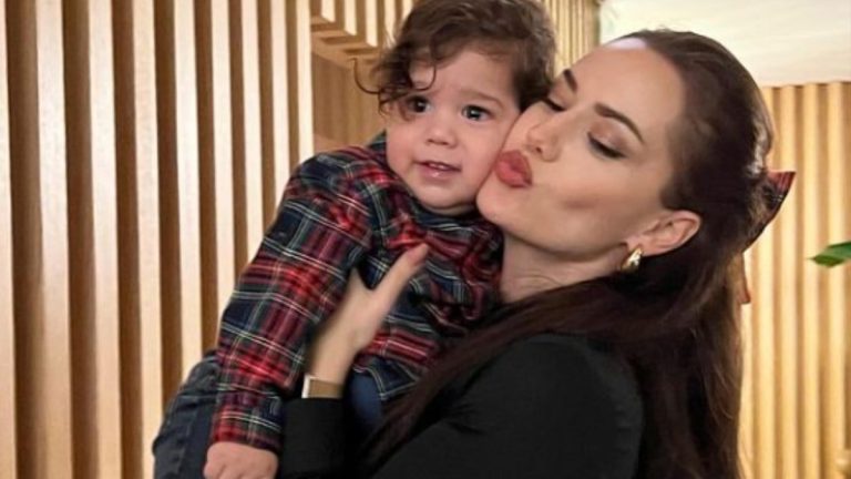 Fahriye Evcen oğlu Kerem’i paylaşmaya doyamadı! “Üçüncü Burak Özçivit…” Fahriye Evcen oğlu Kerem’i paylaşmaya doyamadı! “Üçüncü Burak Özçivit…”