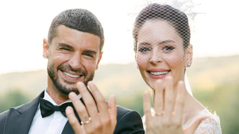 Kuruluş Osman’ın Malhun’u karnı burnunda pozunu paylaştı! “Yolu yarıladık kızçem” Kuruluş Osman’ın Malhun’u karnı burnunda pozunu paylaştı! “Yolu yarıladık kızçem”