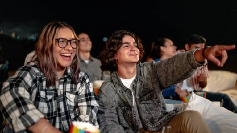 Sinemada en çok izlenen 10 filmden dördü yerli yapım Sinemada en çok izlenen 10 filmden dördü yerli yapım