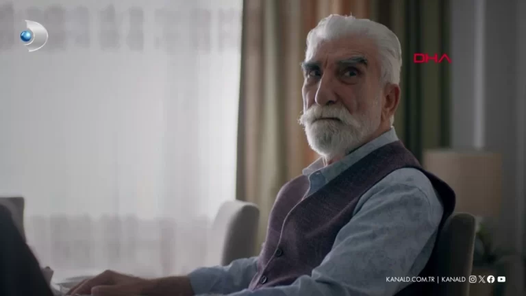 Yargı Dizisinde Şehit Düşen Askerler İçin Saygı Duruşu Yargı Dizisinde Şehit Düşen Askerler İçin Saygı Duruşu