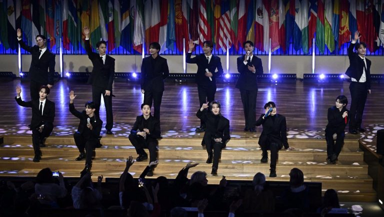 K-pop grubu Seventeen üyelerine UNESCO “İyi Niyet Elçisi” ünvanı