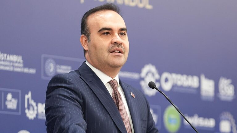 Bakan Kacır: Finansman maliyetlerimizde önemli düşüş göreceğiz Bakan Kacır: Finansman maliyetlerimizde önemli düşüş göreceğiz