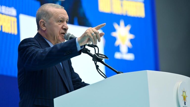 Cumhurbaşkanı Erdoğan: Bölücü terör örgütüne ağır bedeller ödettik Cumhurbaşkanı Erdoğan: Bölücü terör örgütüne ağır bedeller ödettik