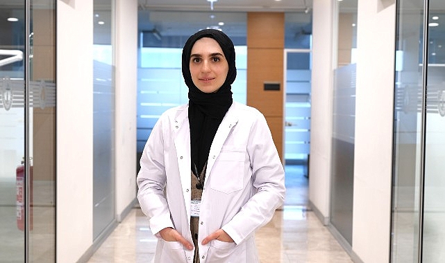 Menopoz ağız ve diş sağlığını da olumsuz etkiliyor Menopoz ağız ve diş sağlığını da olumsuz etkiliyor