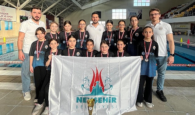 Nevşehir Belediyesi Sutopu Takımı Türkiye 3.sü Oldu Nevşehir Belediyesi Sutopu Takımı Türkiye 3.sü Oldu