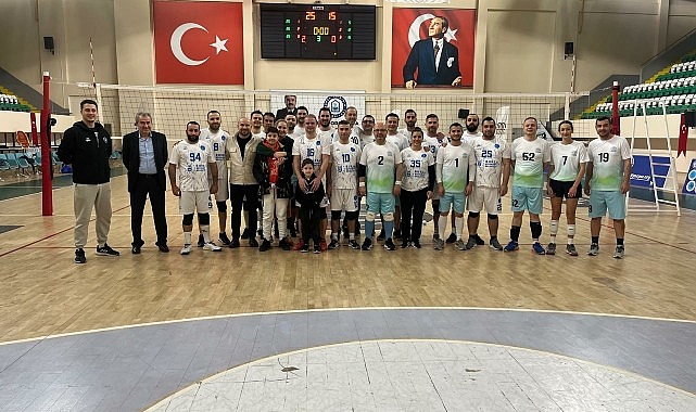 Nilüfer Belediyesi, Bursa Belediyeler Arası Voleybol Turnuvası’na zaferle başladı Nilüfer Belediyesi, Bursa Belediyeler Arası Voleybol Turnuvası’na zaferle başladı