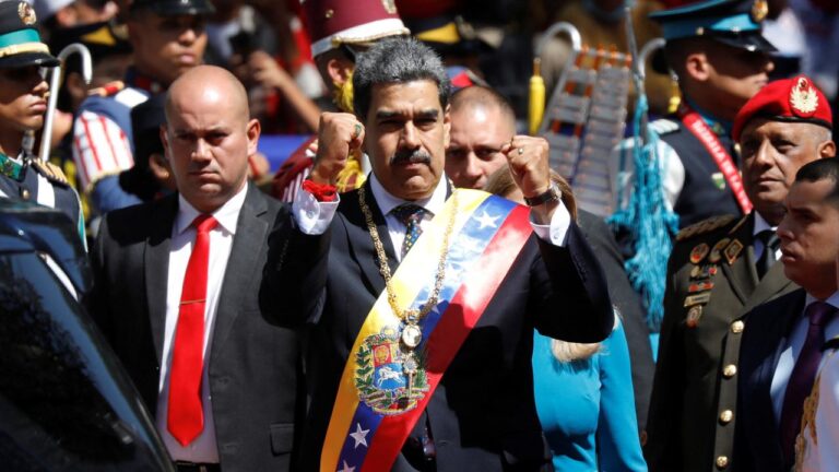 Venezuela’da Maduro devlet başkanlığı için yemin etti Venezuela’da Maduro devlet başkanlığı için yemin etti
