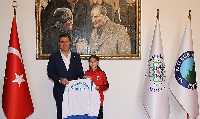 Büyükşehir Sporcusu Masa Tenisi’nde Dünya Dördüncülüğü’ne Yükseldi Büyükşehir Sporcusu Masa Tenisi’nde Dünya Dördüncülüğü’ne Yükseldi