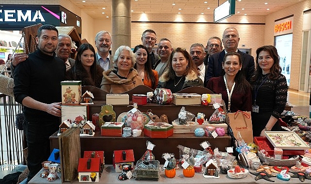 Gaziemirli kadınların el emeği ürünleri Sevgililer Günü Sergisi’nde Gaziemirli kadınların el emeği ürünleri Sevgililer Günü Sergisi’nde