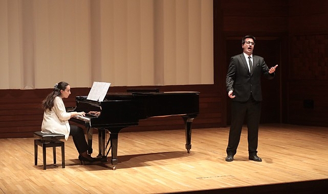 Genç opera solistleri ilk elemelerde ter döktü Genç opera solistleri ilk elemelerde ter döktü
