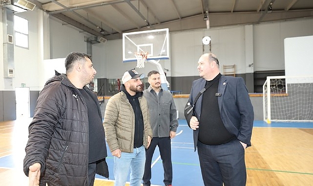 Gümüldür Spor Salonu Yenilendi Gümüldür Spor Salonu Yenilendi