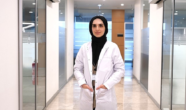 Beynimiz ve ağzımız, psikolojik ve nörolojik düzeyde güçlü bir bağa sahip! Beynimiz ve ağzımız, psikolojik ve nörolojik düzeyde güçlü bir bağa sahip!