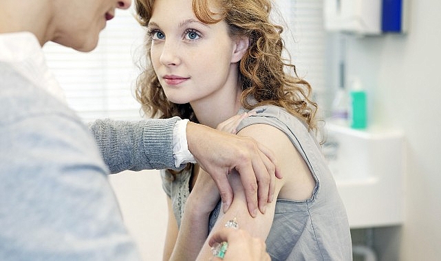 Ergenlik Dönemi Aşılamaları İhmal Edilebiliyor! Ergenlik Dönemi Aşılamaları İhmal Edilebiliyor!