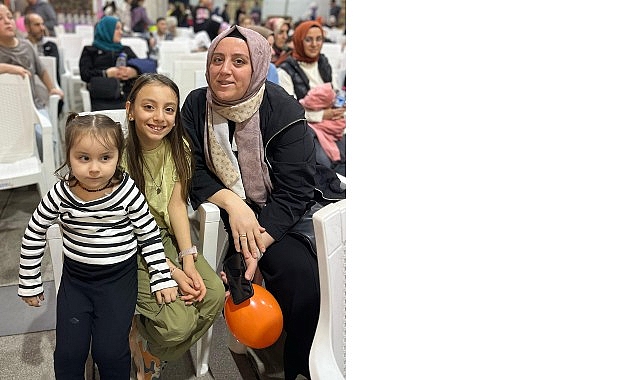 İzmit Kent Meydanı’nda eğlenceye tam gaz devam İzmit Kent Meydanı’nda eğlenceye tam gaz devam