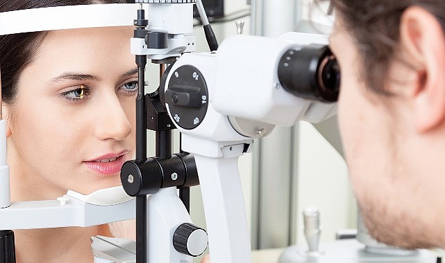 Menopoz Sonrası Göz Kuruluğu ve Katarakt Riski Artıyor Menopoz Sonrası Göz Kuruluğu ve Katarakt Riski Artıyor