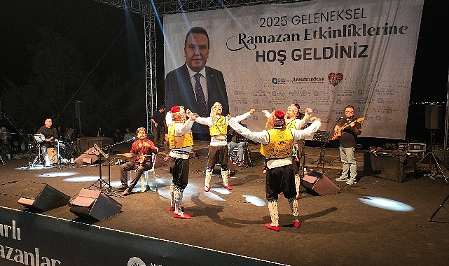 Ramazan etkinliklerinde Burdurlular ve Çanakkaleliler gecesi Ramazan etkinliklerinde Burdurlular ve Çanakkaleliler gecesi