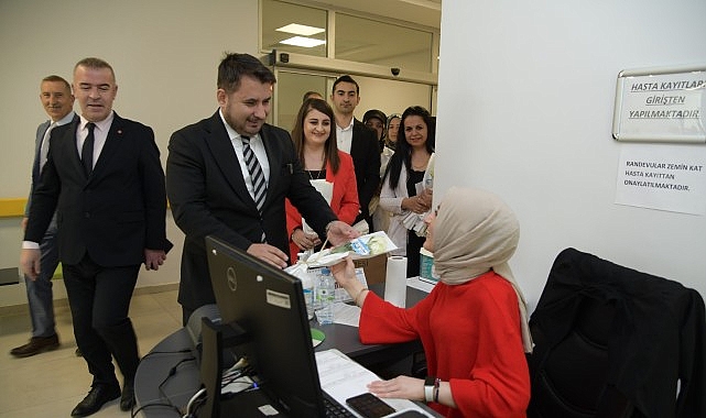 Sağlık Çalışanlarına Anlamlı Ziyaret Sağlık Çalışanlarına Anlamlı Ziyaret