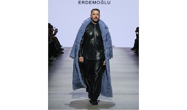 Ünlü modacı Emre Erdemoğlu’ndan Moskova Fashion Week’te Güçlü ve Zarif Bir Dokunuş Ünlü modacı Emre Erdemoğlu’ndan Moskova Fashion Week’te Güçlü ve Zarif Bir Dokunuş