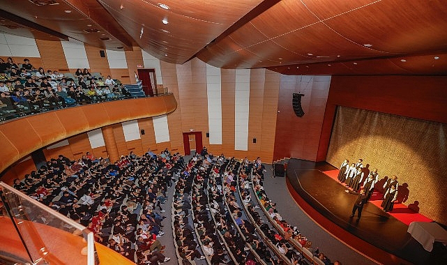 Yenişehir Belediyesi “Akif” oyununu öğrencilerle buluşturdu Yenişehir Belediyesi “Akif” oyununu öğrencilerle buluşturdu