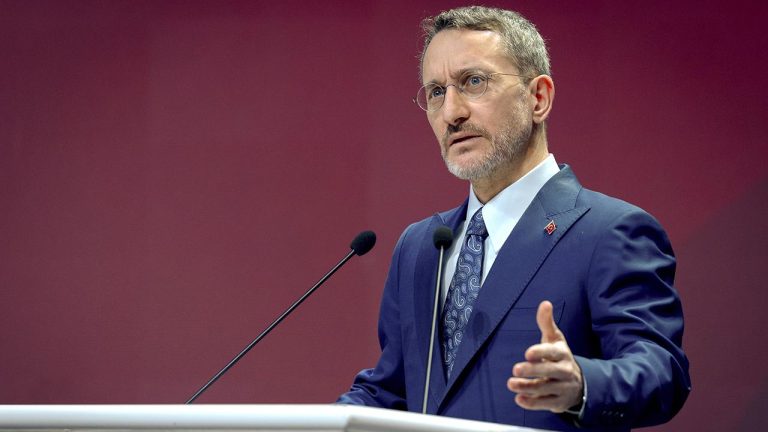 Fahrettin Altun’dan Özgür Özel’in açıklamalarına tepki: Siyasi ahlaksızlık Fahrettin Altun’dan Özgür Özel’in açıklamalarına tepki: Siyasi ahlaksızlık