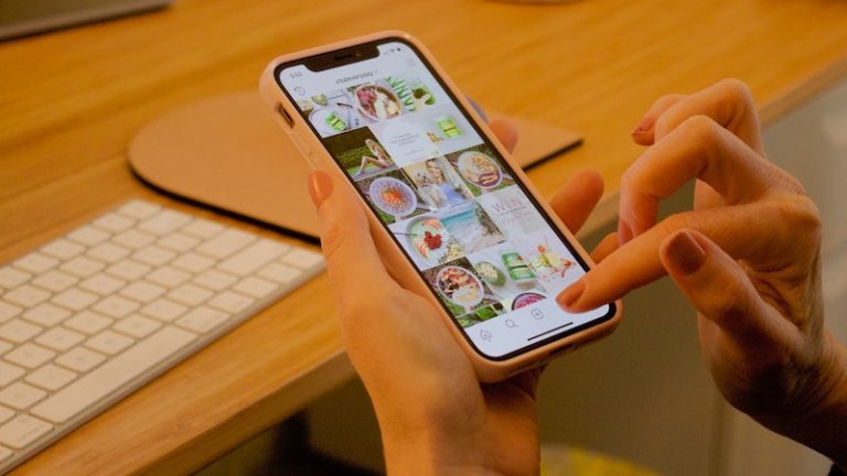 Sosyal Medyada Öne Çıkmanın Anahtarı: SMM Panel