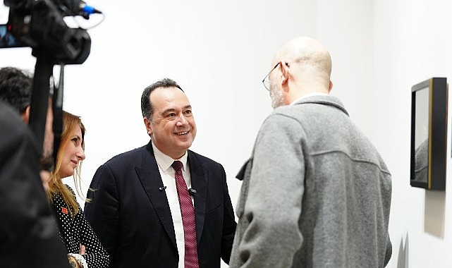 Atatürk Sergisi Ziyaretçileriyle Buluştu Atatürk Sergisi Ziyaretçileriyle Buluştu