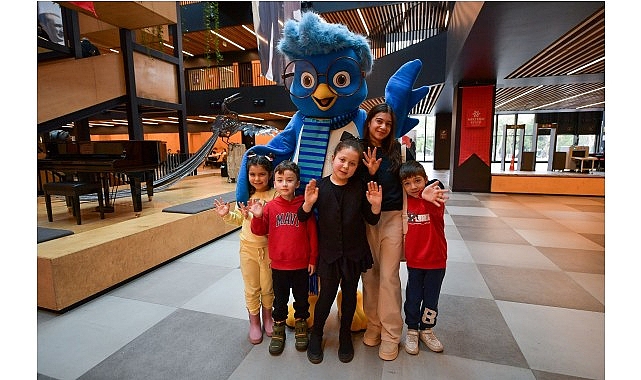 Bilimden Sanata Uzanan Renkli Yarıyıl Şenliği Bilimden Sanata Uzanan Renkli Yarıyıl Şenliği