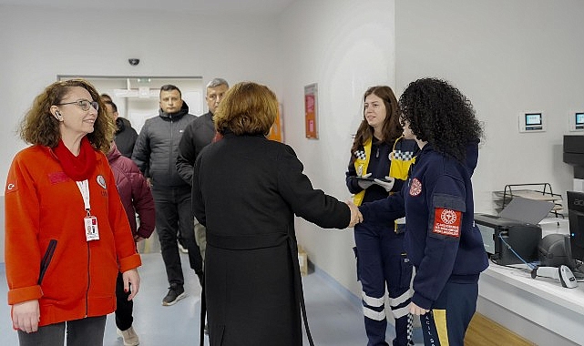 Didim’de Yeni Yıla Halkla ve Sahada Görev Yapanlarla Merhaba Didim’de Yeni Yıla Halkla ve Sahada Görev Yapanlarla Merhaba