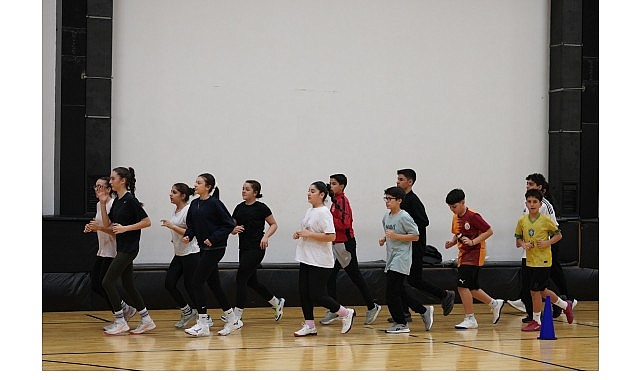 Gençlere Spor Akademileri Yolunda Ücretsiz Destek Gençlere Spor Akademileri Yolunda Ücretsiz Destek