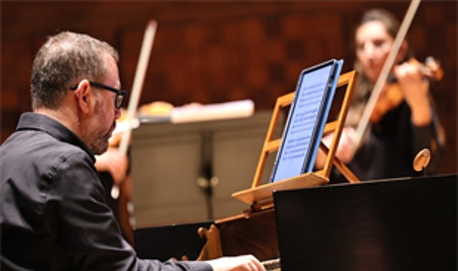 İzmir Oda Orkestrası’ndan Barok müziği ziyafeti İzmir Oda Orkestrası’ndan Barok müziği ziyafeti