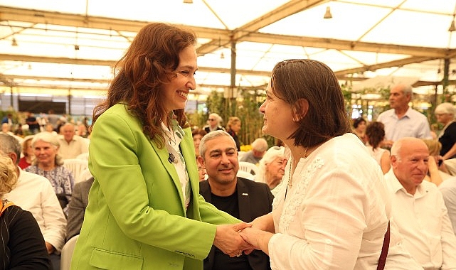 Karşıyaka’da ‘Kadın ve Aile Hizmetleri’ ile 5 bin kadına destek Karşıyaka’da ‘Kadın ve Aile Hizmetleri’ ile 5 bin kadına destek