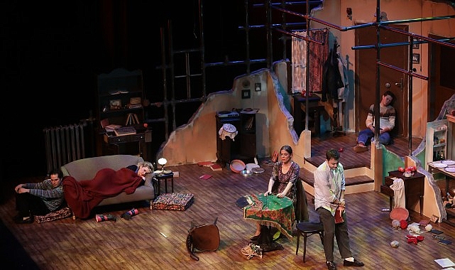 Kayıp Bir Gençliğin Anatomisi “Sevgili Yelena Sergeyevna” Seyirciyle Buluşuyor Kayıp Bir Gençliğin Anatomisi “Sevgili Yelena Sergeyevna” Seyirciyle Buluşuyor