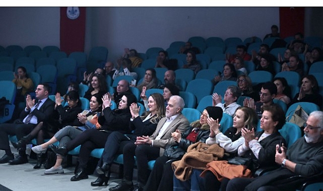 Konak’ta Nazım’a unutulmaz anma Konak’ta Nazım’a unutulmaz anma