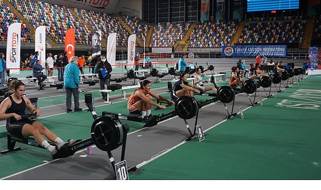 Kürekte Sezonun Şampiyonu Fenerbahçe Oldu Kürekte Sezonun Şampiyonu Fenerbahçe Oldu