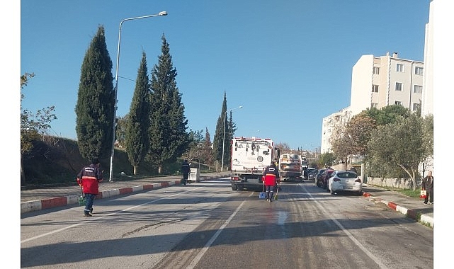Menderes Belediyesi Yeni Yıla Sahada Girdi Menderes Belediyesi Yeni Yıla Sahada Girdi