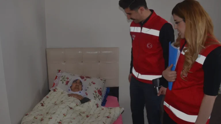 Evde Bakım Yardımı ödemeleri 15 bin 775 liraya yükseldi