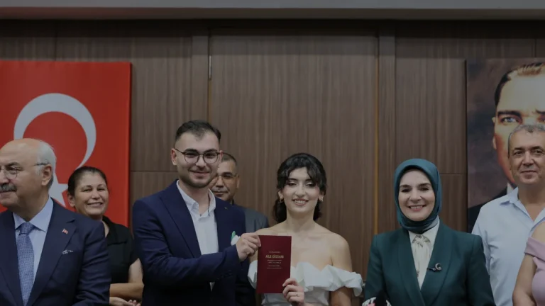 Aile ve Gençlik Fonu ile Genç Çiftlere 2 Milyar Lirayı Aşkın Destek